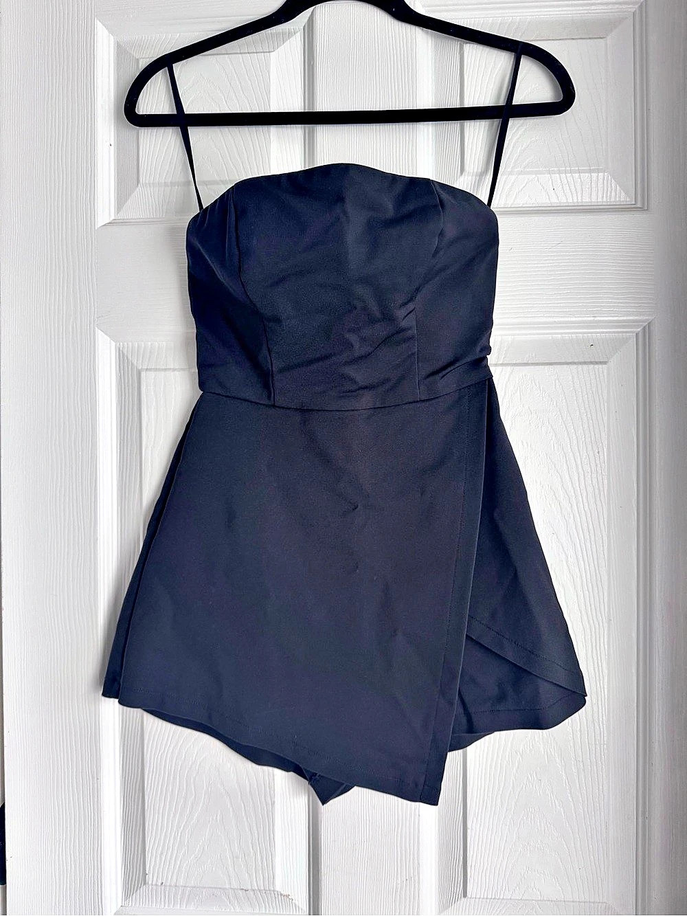 Polly Black Mini Strapless skort Size 8 Like New